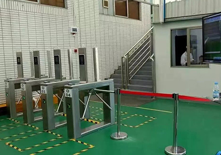 人臉識(shí)別三輥閘